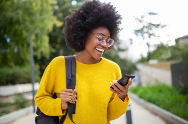 Woman responding to a flirty "Have a good day" text